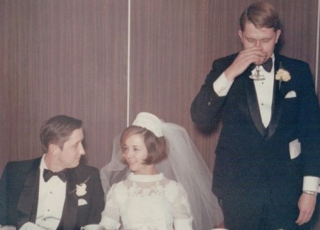 This image has an empty alt attribute; its file name is 11-2.jpg