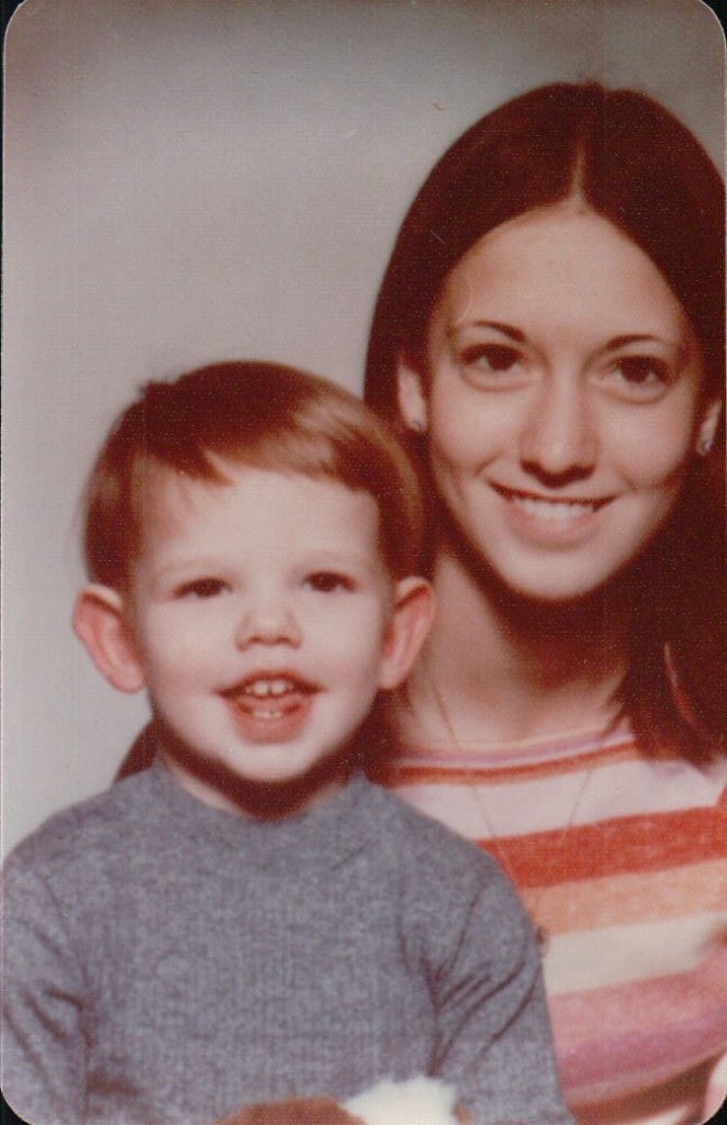 This image has an empty alt attribute; its file name is 169885_1579865336881_7206358_o.jpg